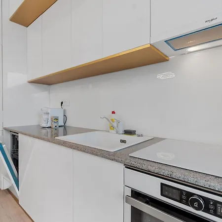 1bdr With Balcony & Private Parking Lägenhet Bukarest