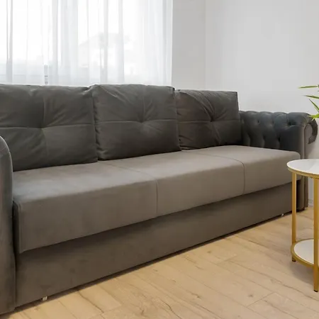 Apartment 1bdr With Balcony & Private Parking Bucharest