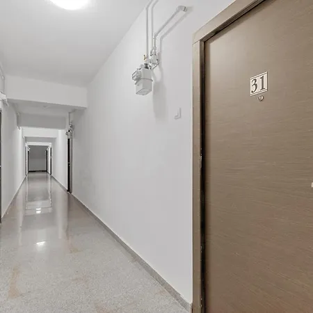 1bdr With Balcony & Private Parking Bucharest